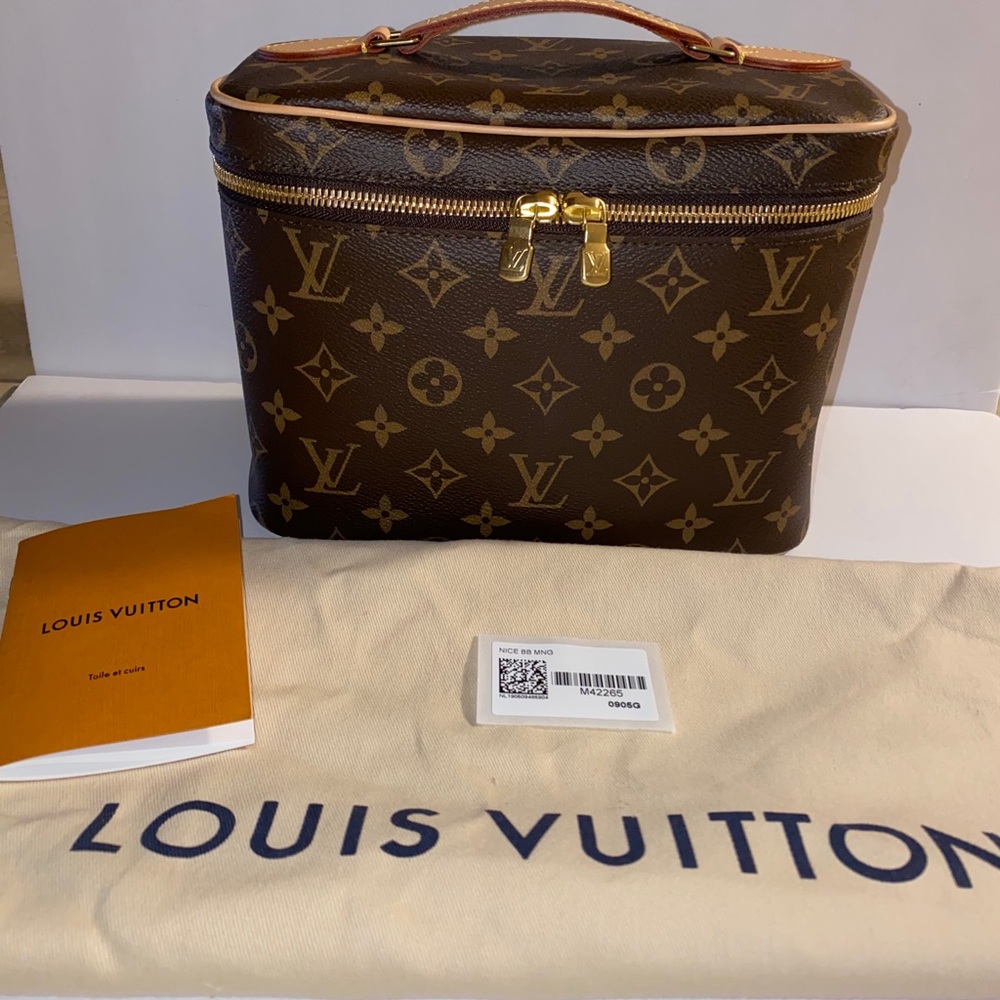 Louis Vuitton Nice BB monogram vanity case, NEW